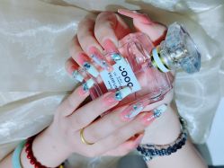 -瞧·享轻奢美甲美睫