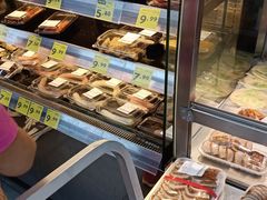 -沃尔玛(前山店)