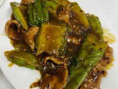 凉瓜炒牛肉-新陶陶酒家