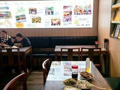 -亮亮面馆(经六路店)