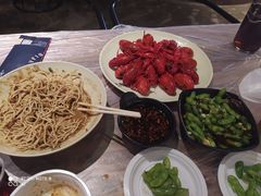 -巴厘龙虾·榜首油焖大虾(音乐学院·沿江酒馆店)