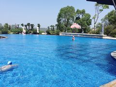 -上海滴水湖皇冠假日酒店