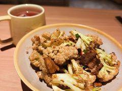 五花肉炒菜花-新太二·鲜料川菜(晶耀前滩店)