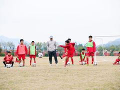 -恒大足球学校