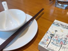 -莲餐厅·湖北菜·潜江小龙虾店(愚园路店)