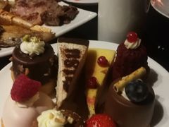 -唐拉雅秀酒店-西锦汇空中BBQ·思创餐厅