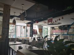 大堂-尚品海鲜肥牛自助火锅(湖明店)