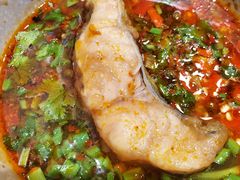 梭边鱼-肖肖酸萝卜鱼火锅(总店)