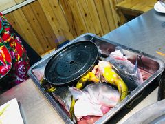 -屯老二农家铁锅炖·行业领军者(梅江店)