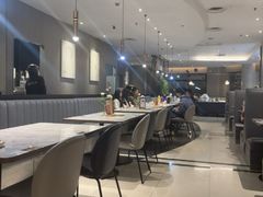 -必胜客(漕宝路店)