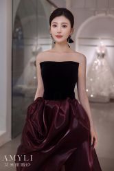 -艾米丽婚纱礼服