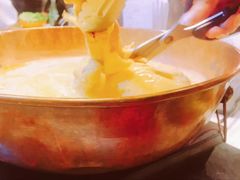 -鲜入围煮花胶鸡海鲜火锅