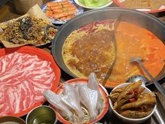 -萍姐火锅·公路夜市(武汉首店)