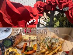 -Mark&Mars Restaurant