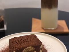 提拉米苏-YECLIP COFFEE黄色回形针咖啡