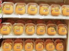 -咻啵翔翔零食基地(万达广场店)