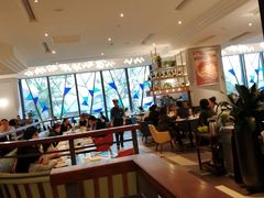 -港丽餐厅(高德置地店)