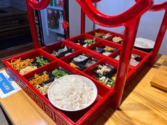 -勺子米线·云南传统小吃市集(四方街店)