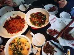 -鸽子侯·家宴·平价海鲜(市图书馆店)