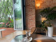 -三勾JJJ Burger&Coffee(梅溪湖店)