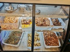凉菜柜-向东街老玖面馆总店