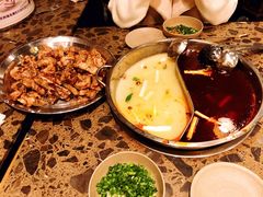 梭边鱼-肖肖酸萝卜鱼火锅(总店)