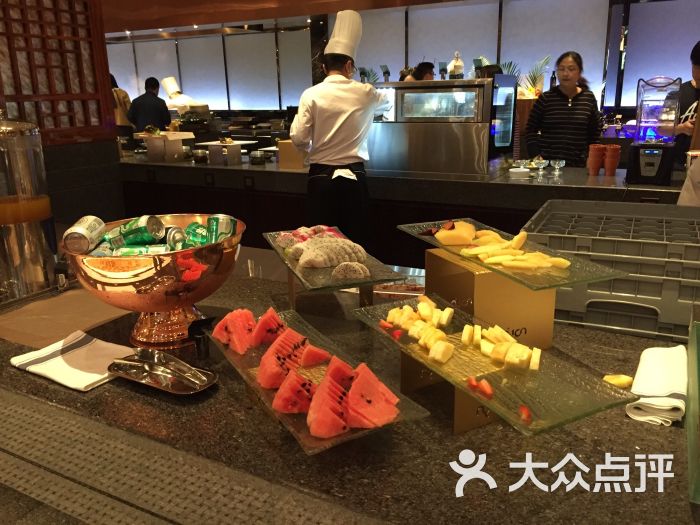 朝林松源酒店自助餐厅的点评