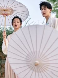 -易摄影婚纱摄影工作室