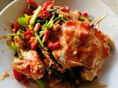 -三亚火车头万人海鲜广场