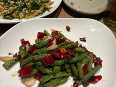 -耶里夏丽·新疆菜·28年喀什老馆(田林东路店)