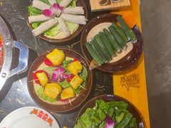 -憨孃孃·重庆老火锅(红山黑金店)