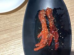连骨头都不剩的鸡爪-佬肥猫(周浦万达店)