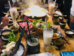 -湊湊火锅·茶憩(杭州湖滨银泰in77店)
