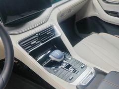 -哈贝卡汽车服务连锁(硕士路店)