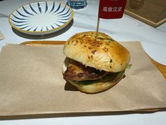 -必胜客(松雷店)