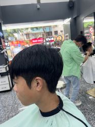 -藤野造型专业烫染接发