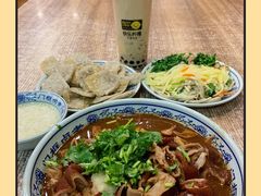 卤煮火烧-门框胡同百年卤煮(新街口店)