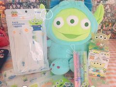 -名创优品(万达广场河东店)
