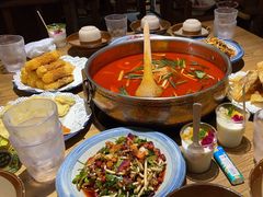-黔诚多彩火锅(甲秀楼店)
