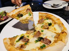 意大利松露香肠青豆披萨-TIAGO HOME KITCHEN(朝阳大悦城店)