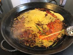 -岗上渣渣老火锅(两路口店)