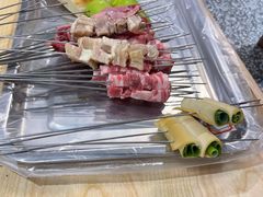 -喜悦小串丹东小黄牛海鲜烧烤大排档(民主广场店)