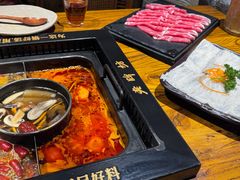 -老牌坊云南鱼豆花火锅(爱建店)