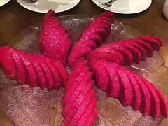 -上海龙吴水胜海发市场