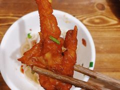 虎皮鸡爪-长寿腊肉面