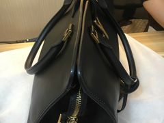 -爱革·奢品·鞋包·衣物·家居(博荟广场店)