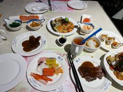 -四海一家自助餐(益田假日广场店)