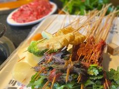 -两三事小郡肝串串香火锅(桂庙店)