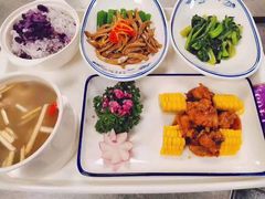 -千户高端家政育儿嫂·保姆·儿童陪伴师