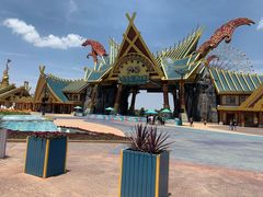 -七彩云南欢乐世界